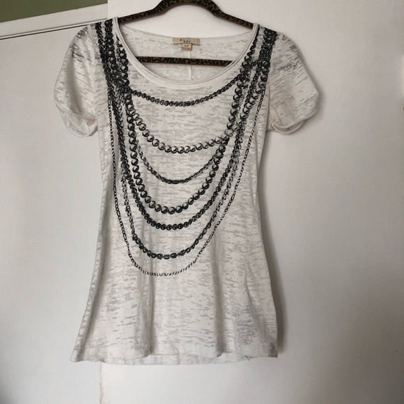 XX1 Tops - Cute T-shirt white and black design